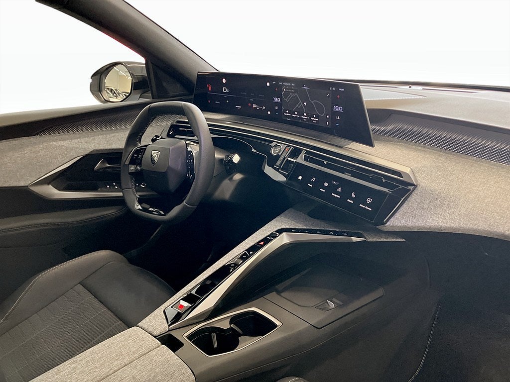 Bild på Peugeot 5008 GT Hybrid 145hk Aut - NYA VINTERHJUL INGÅR!