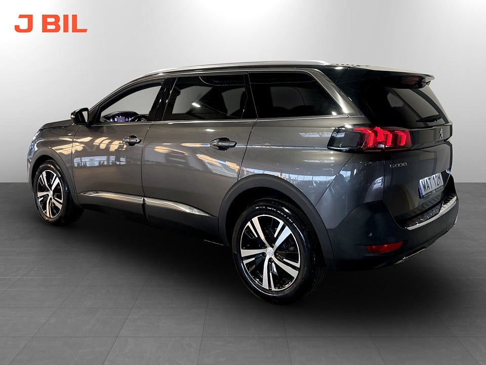 Bild på Peugeot 5008 GT 1.2 PT 130hk Aut 7-SITS B-KAMERA CARPLAY