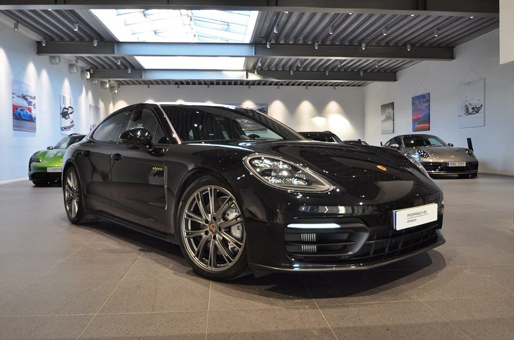 Porsche Panamera 4 E-Hybrid Platinum Edition