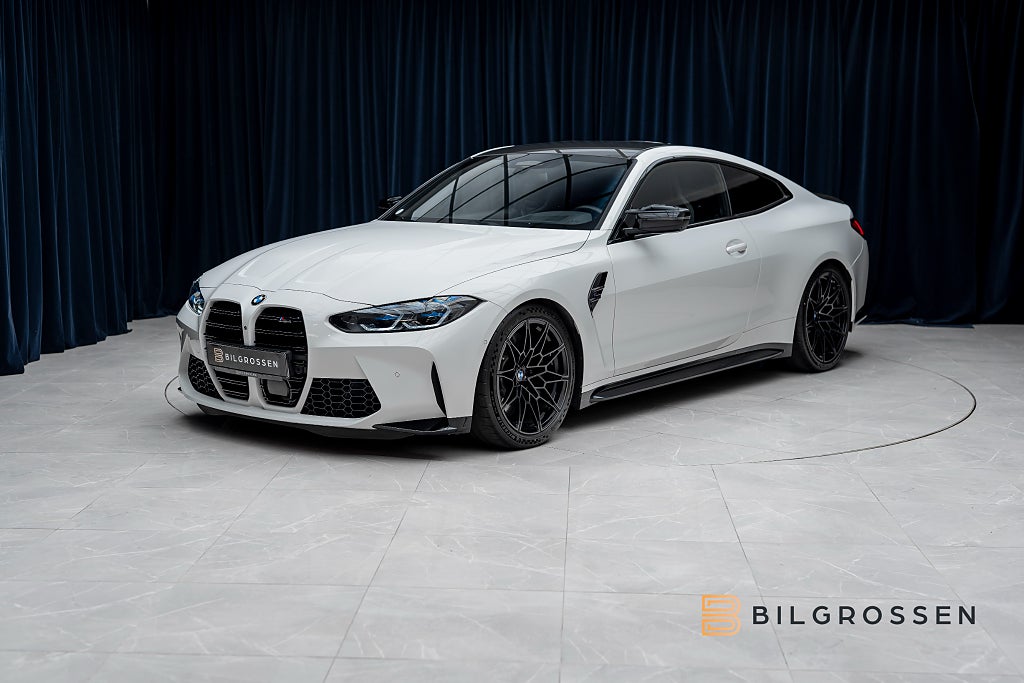 BMW M4 Competition 3.99% Kolfiber H/K HUD 360 Skalstolar