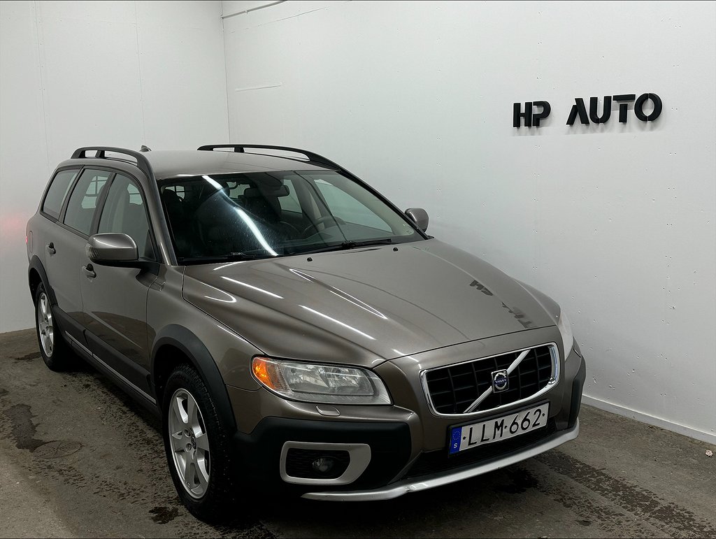 Volvo XC70 D5 AWD 185hk Skinn Drag D-värm GPS