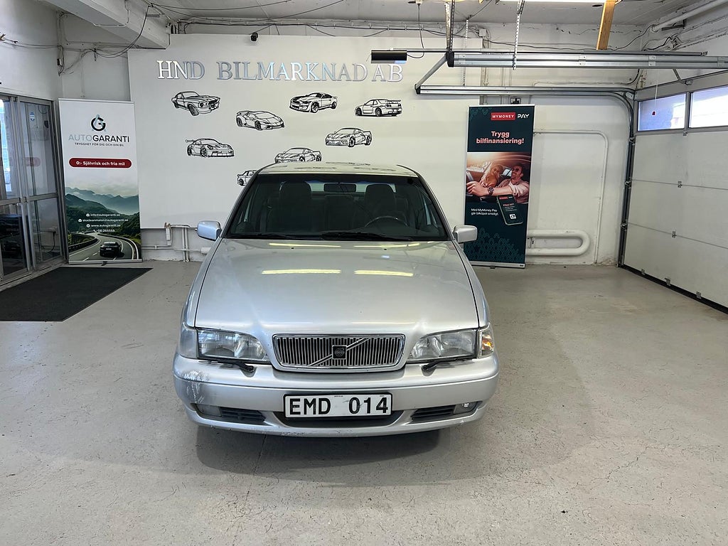 Volvo S70 2.5 T Base Ny Besiktad Ny Servad Automat Dragkrok 193HK