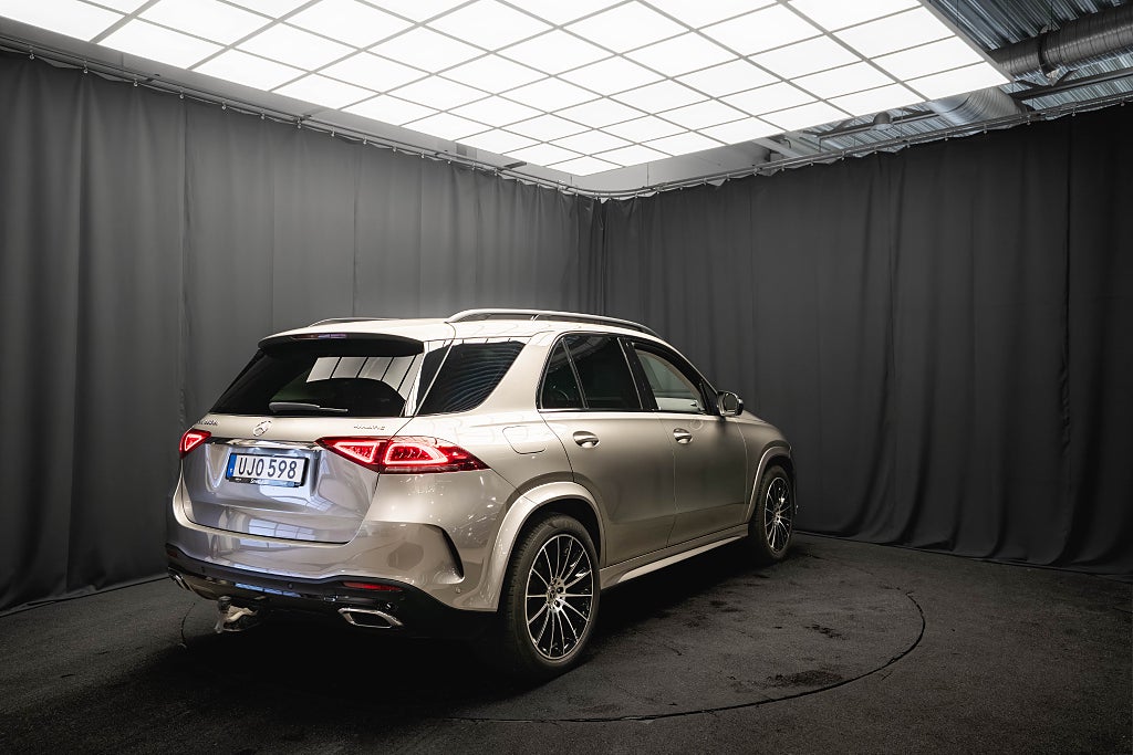 Mercedes-Benz GLE 350 de 4M AMG PANO LUFT BUR 21'' DRAG MINNE 1ÄGARE MOMS