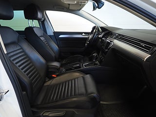 Kombi Volkswagen Passat 10 av 25