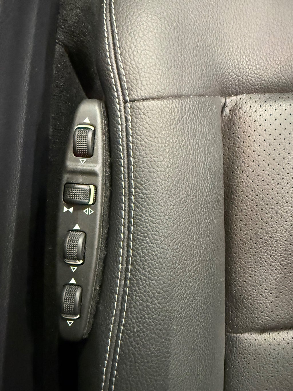 Mercedes-Benz E 220 T BlueTEC 4MATIC 7G-Tronic Avantgarde  - miniatyr 19