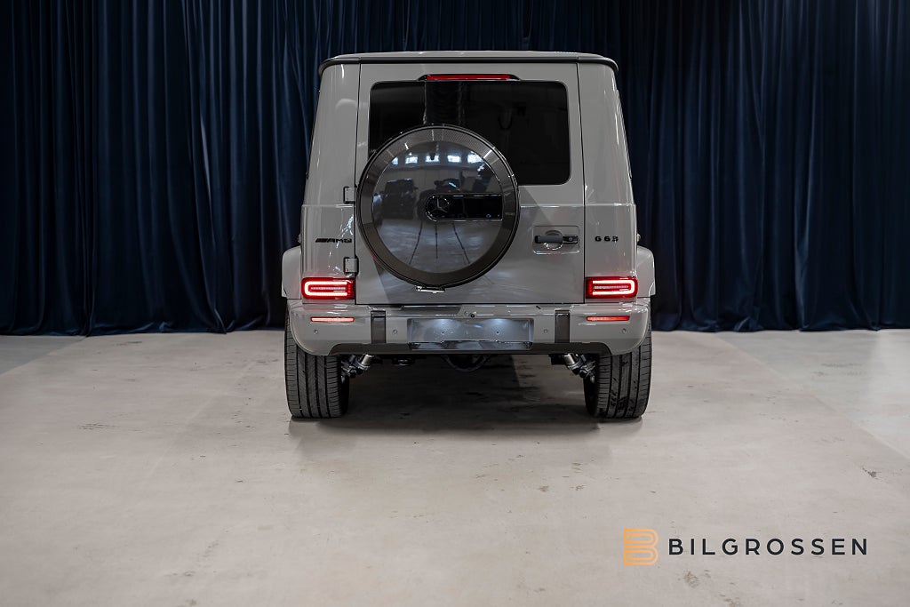 Mercedes-Benz G63 AMG Superior Line Full Kolfiber Massage TV Vinter Paket