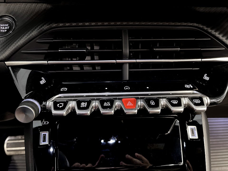 Bild på Peugeot 2008 GT 1.2 PT 130hk Aut B-KAMERA CARPLAY