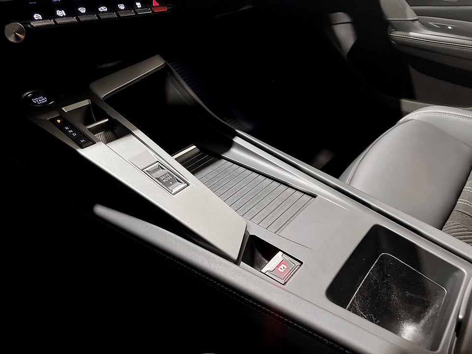 Bild på Peugeot 308 5D GT 1.2 PT 130hk Aut - B-KAMERA,ELSTOL,NAV