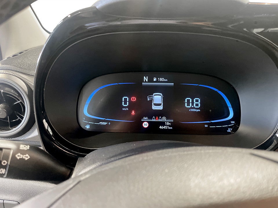 Bild på Hyundai i10 Essential 1.0 Blue AMT 67hk Aut RATTVÄRME CARPLAY