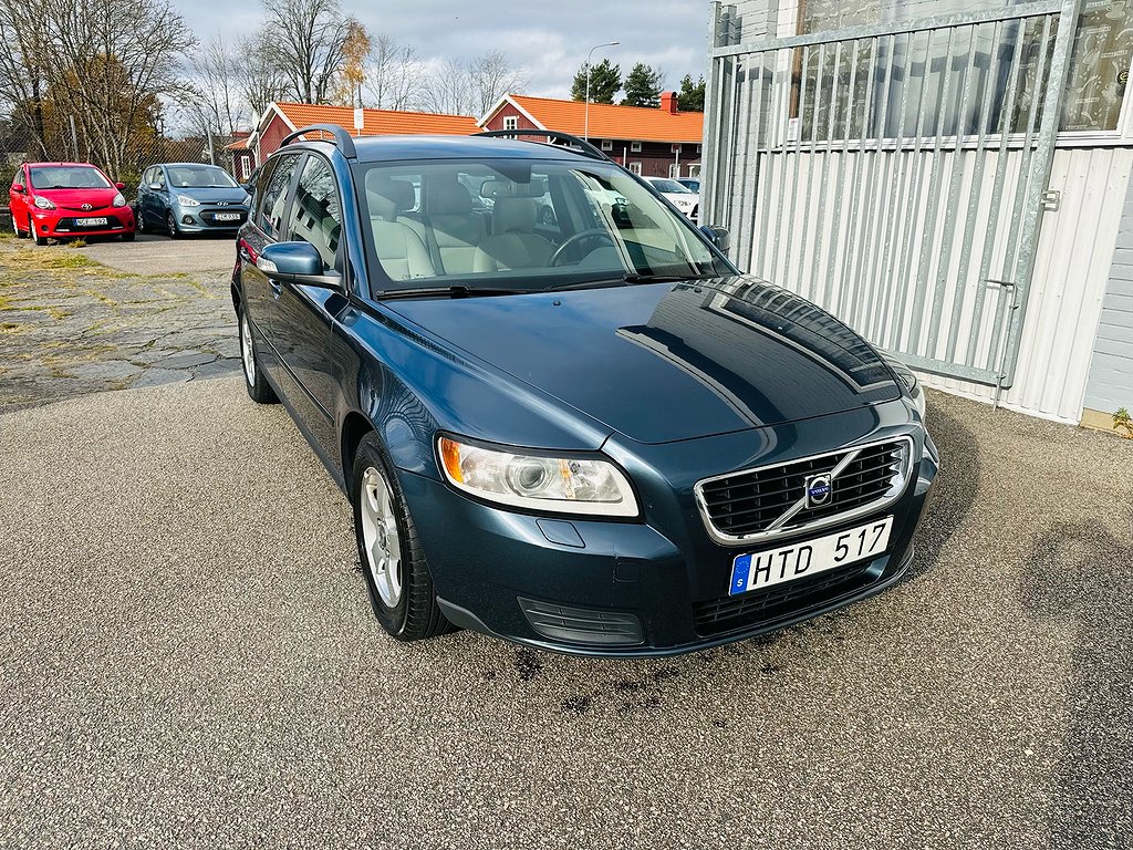 Volvo V50 1.8 125HK BUSINESS / 14300Mil / VÄRMARE