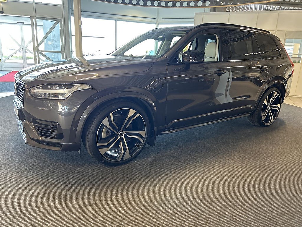 Volvo XC90 7-seater Recharge T8 Ultimate Dark