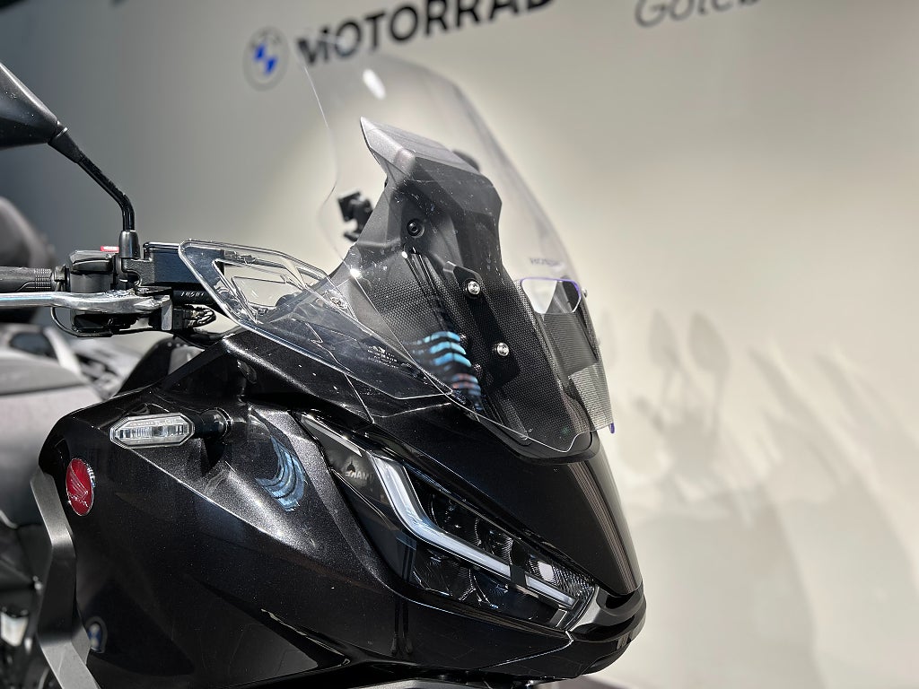 Honda NT1100D / 3,45% Ränta / 3st väskor / Automat / Endast 480 mil