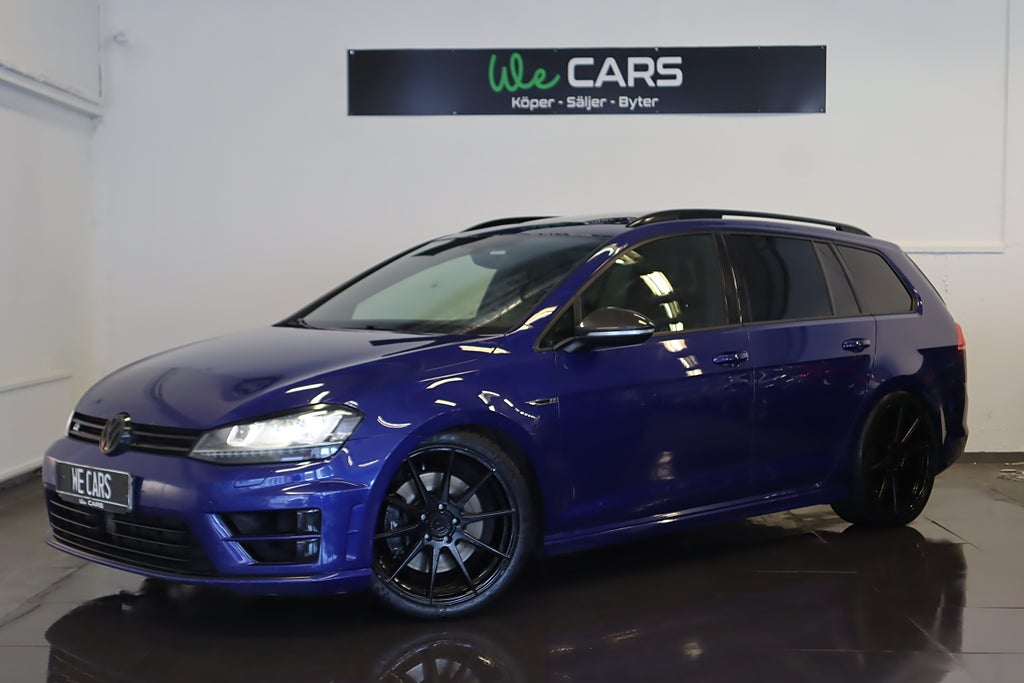 Volkswagen Golf Sportscombi R Pano DynAudio Steg 2 370hk