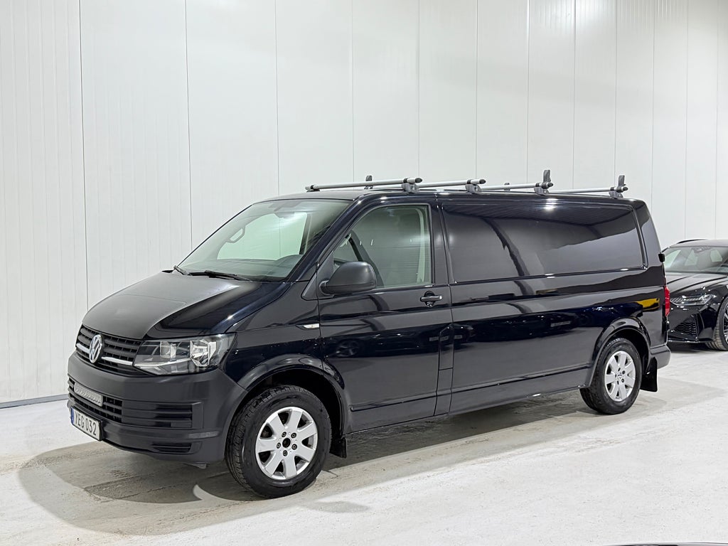 Volkswagen Transporter T30 2.0 TDI 150HK Långa modellen D-värmare Dragkrok 