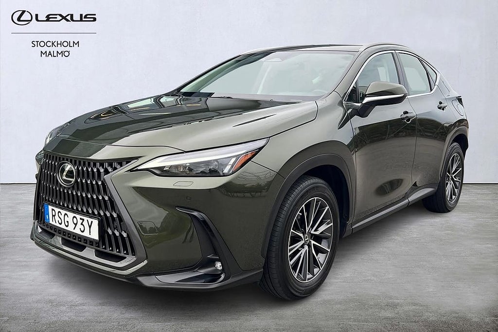 Lexus NX350H Business Dragkrok Apple carplay, Navigation