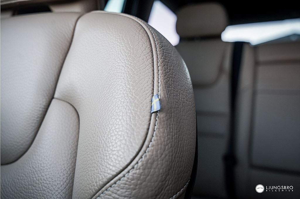 Volvo V60 D4 Inscription 190hk / Brun Läder / Pano / B-Kamera