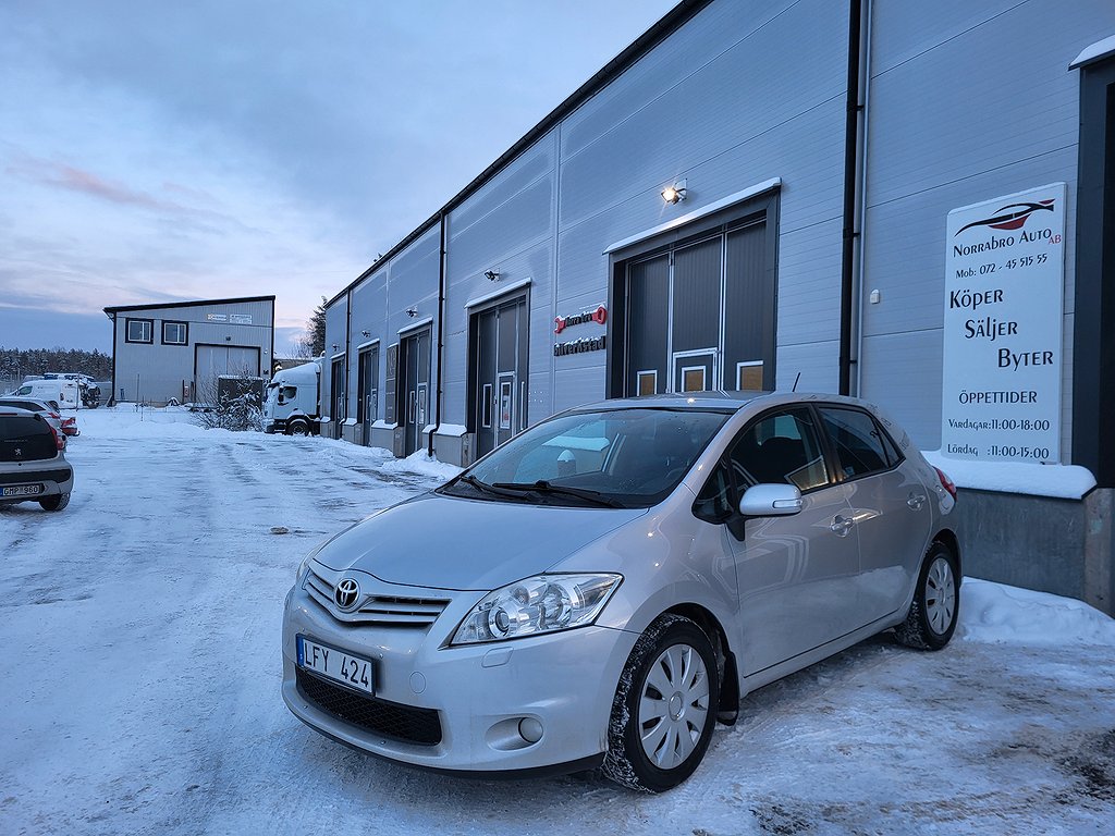 Toyota Auris 5-dörrar 1.6 Valvematic Plus Euro 5