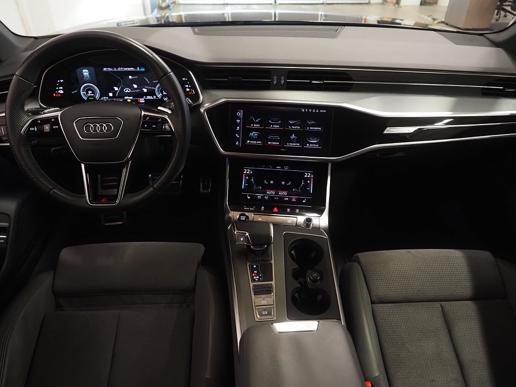Audi A6 Avant 55 TFSI e Q 367hk S-Line |Cockpit|Matrix|Drag| 2021