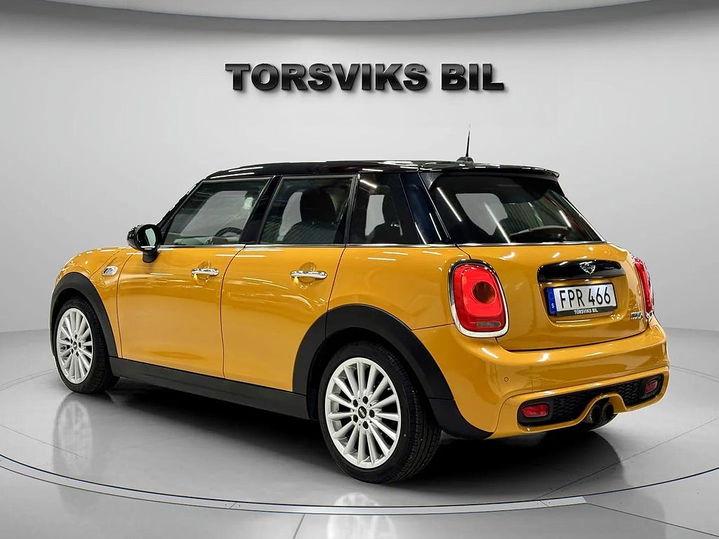 MINI Cooper S 5-dörrars Automat 192hk S&V-hjul HELGKAMPANJ 8/1-12/1 - miniatyr 4