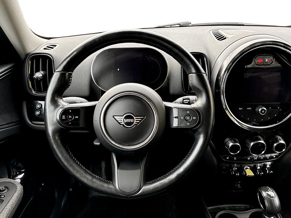 Bild på MINI Countryman Cooper SE ALL4 PHEV 220hk Aut AWD B-KAMERA NAVI