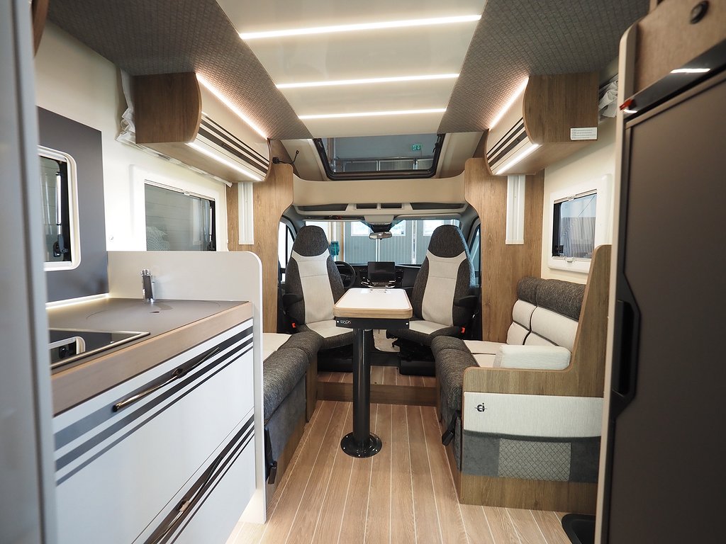 Ci Magis 67 XT Aut I Solcell I Backkamera I Queensbed 2026