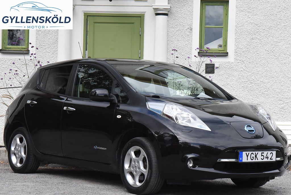Nissan Leaf 30 kWh | Navigation Backkamera Rattvärme Bluetooth