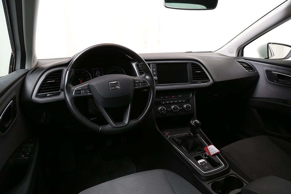 Seat Leon 1,0 TSI Style 115Hk Panorama Kamera P-sensorer 2020