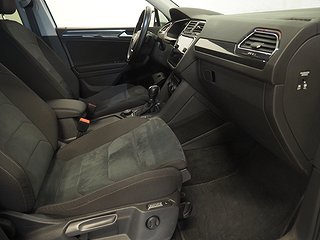 SUV Volkswagen Tiguan 8 av 23