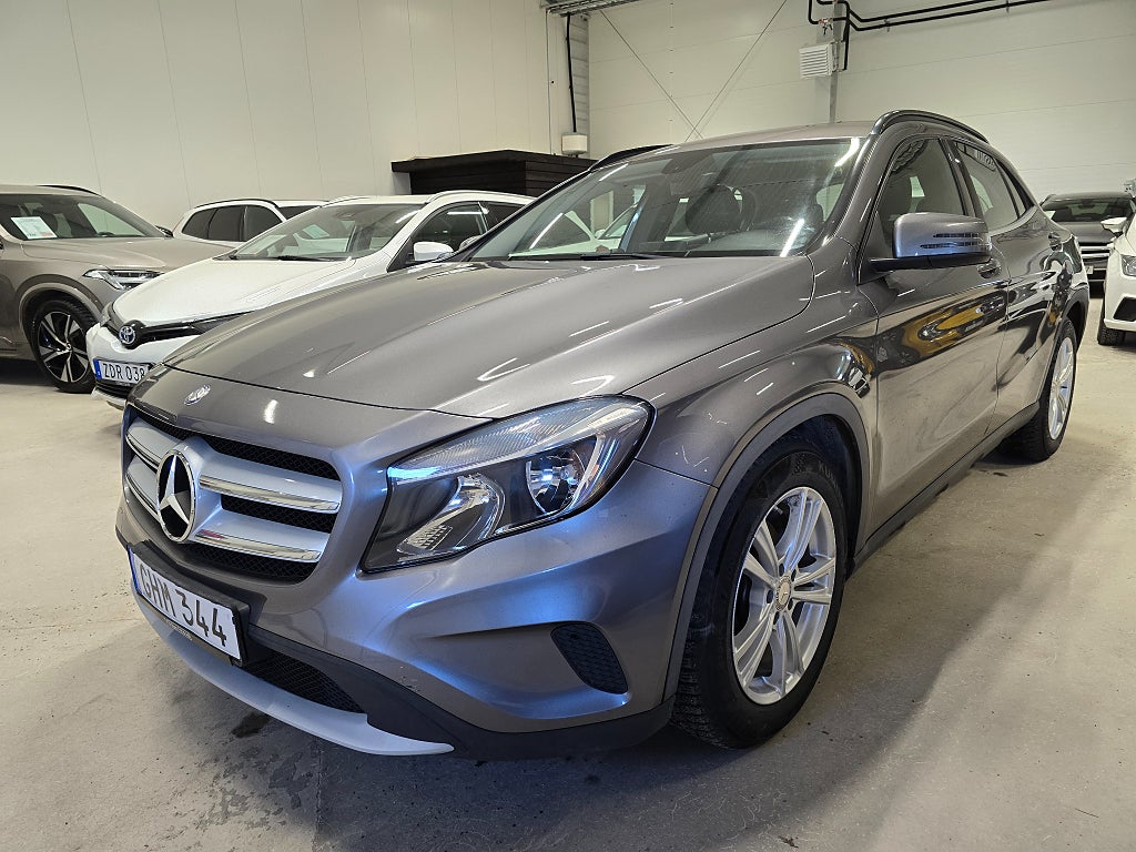 Mercedes-Benz GLA 200 7G-DCT Style Line Euro 6 *Gotlandsbil *GPS