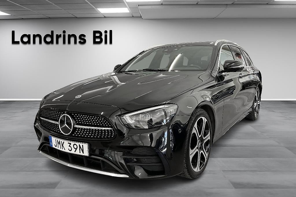 Mercedes-Benz E 220d 4MATIC AMG Line Pano Drag Värmare