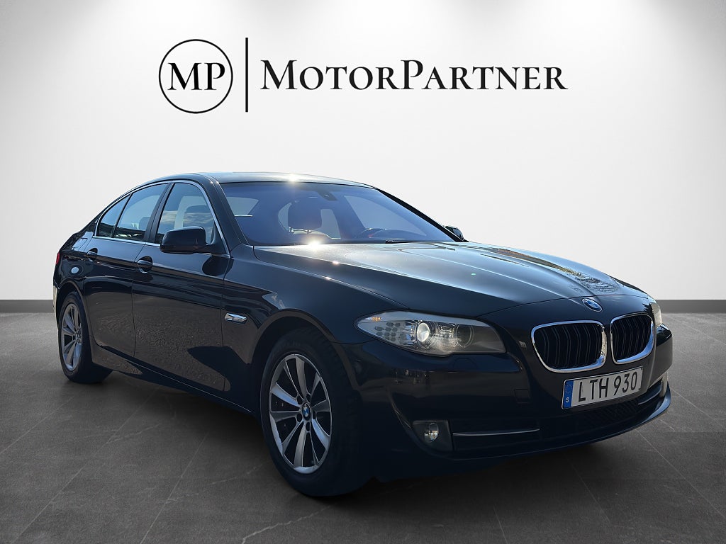 BMW 520d Sedan Steptronic 184hk P-Sensorer Värmare