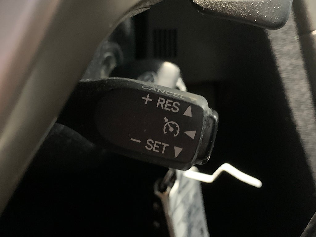 Toyota Avensis 2.0 Multidrive S Business | Drag | Kamera | Navi 2010