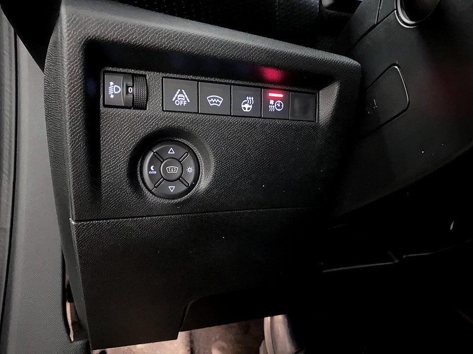 Bild på Citroën e-C4 Shine 50kWh 136hk Aut - B-KAMERA, CARPLAY