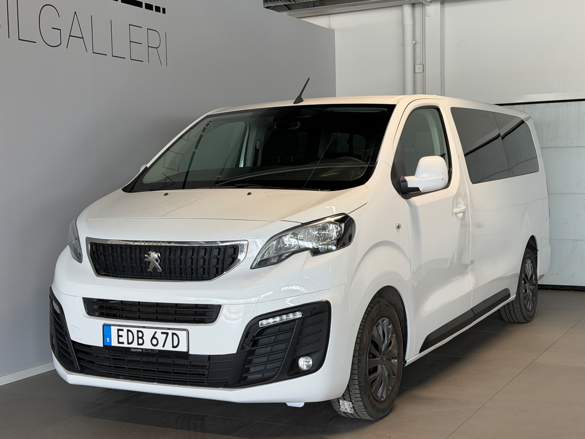 Peugeot Traveller 2019, bild 3/44