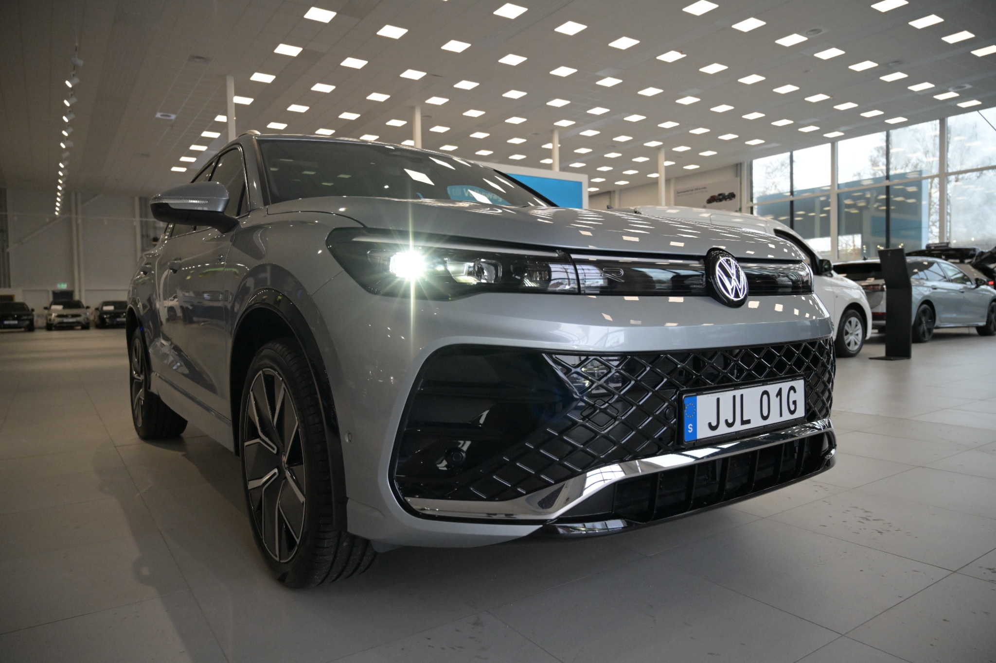Volkswagen Tiguan eHybrid R-Line SWE 2026, bild 4/59