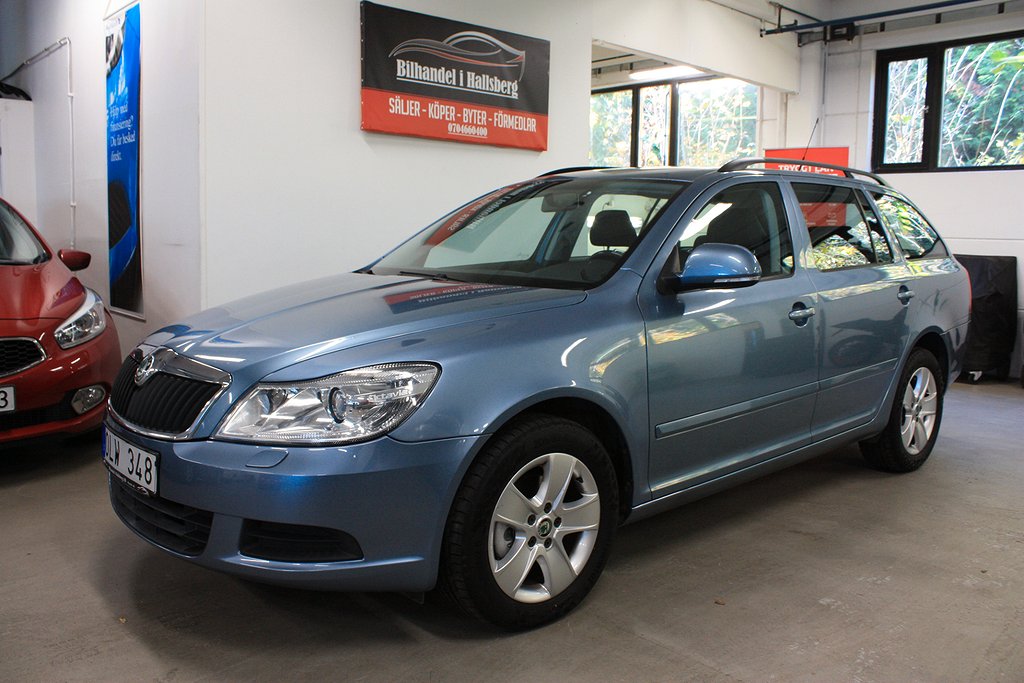 Skoda Octavia Kombi 2.0 TDI 140hk Ambiente Automat 9600 Mil