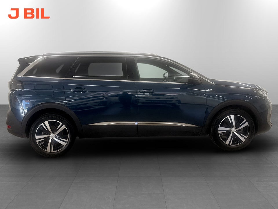 Bild på Peugeot 5008 GT 1.2 PT 130hk Aut 7-SITS B-KAMERA CARPLAY