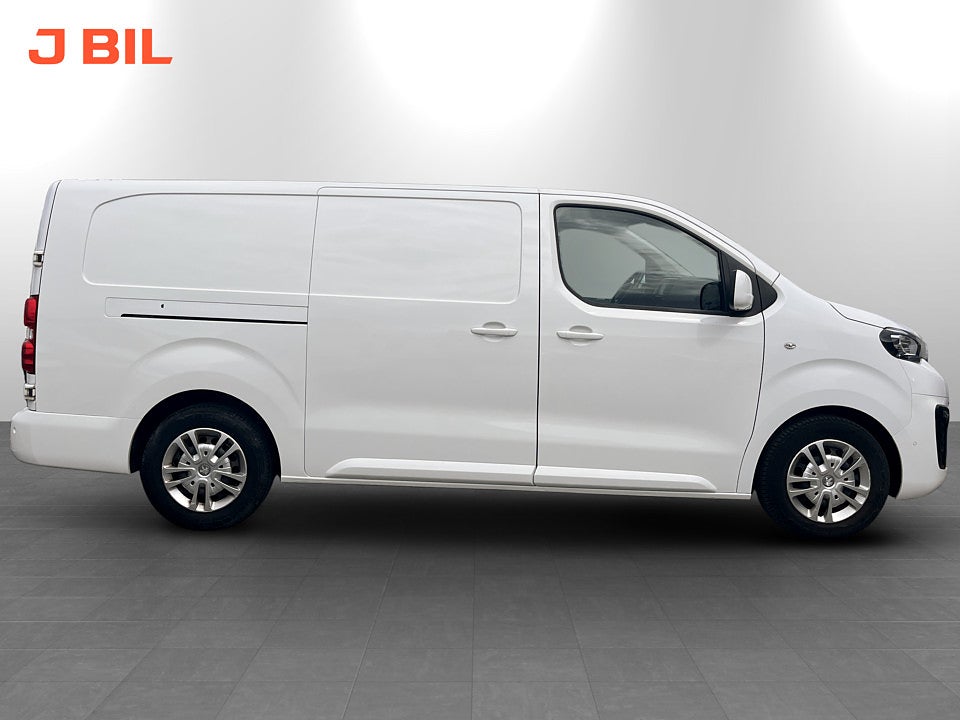 Bild på Peugeot e-Expert PRO+ 75kWh 136hk Aut L3 B-KAMERA NAVI