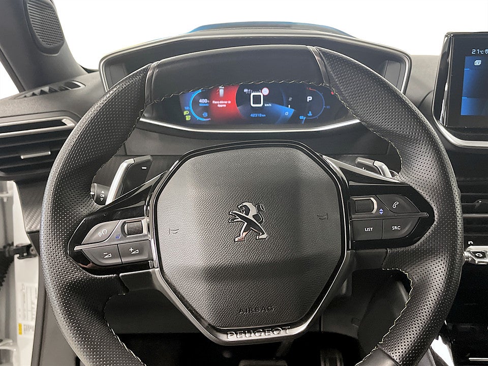 Bild på Peugeot 2008 GT 1.2 PT 130hk Aut - VECKANS KLIPP!