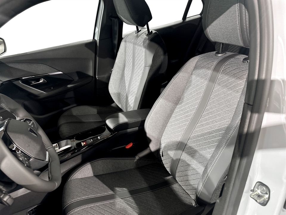 Peugeot 2008 Edition PureTech 100hk 2026, bild 5/39