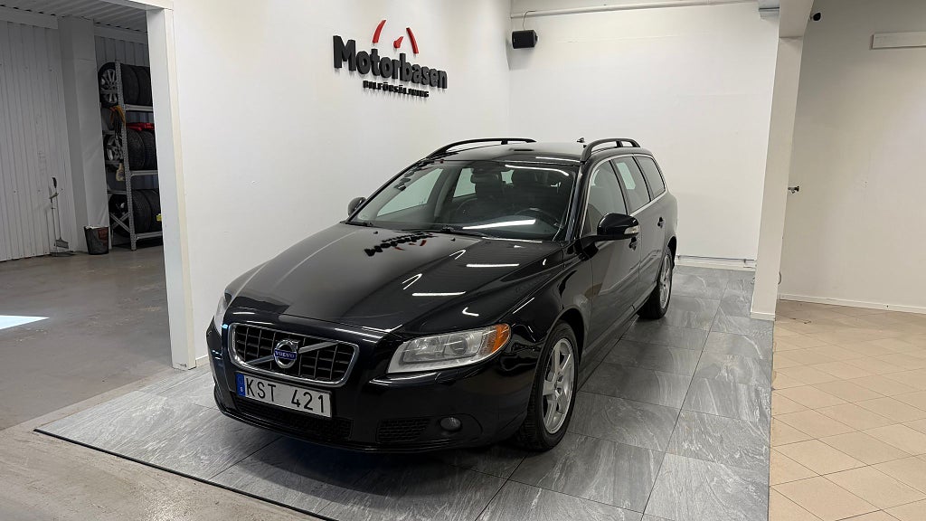 Volvo V70 D3 Momentum | Ny kamrem | Ny besiktad