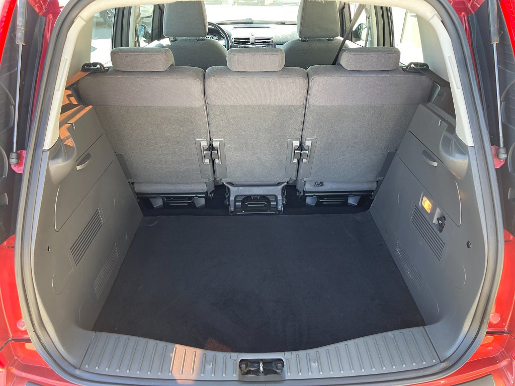 Ford C-Max 1.8 Flexifuel manuell 125 hk Dragkrok