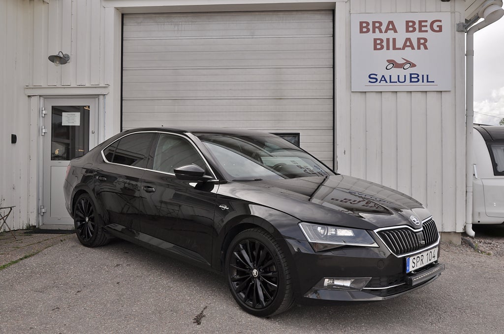 Skoda Superb 2.0 TSI 280hk 4x4 L&K Canton Värmare Drag B-kam Drag