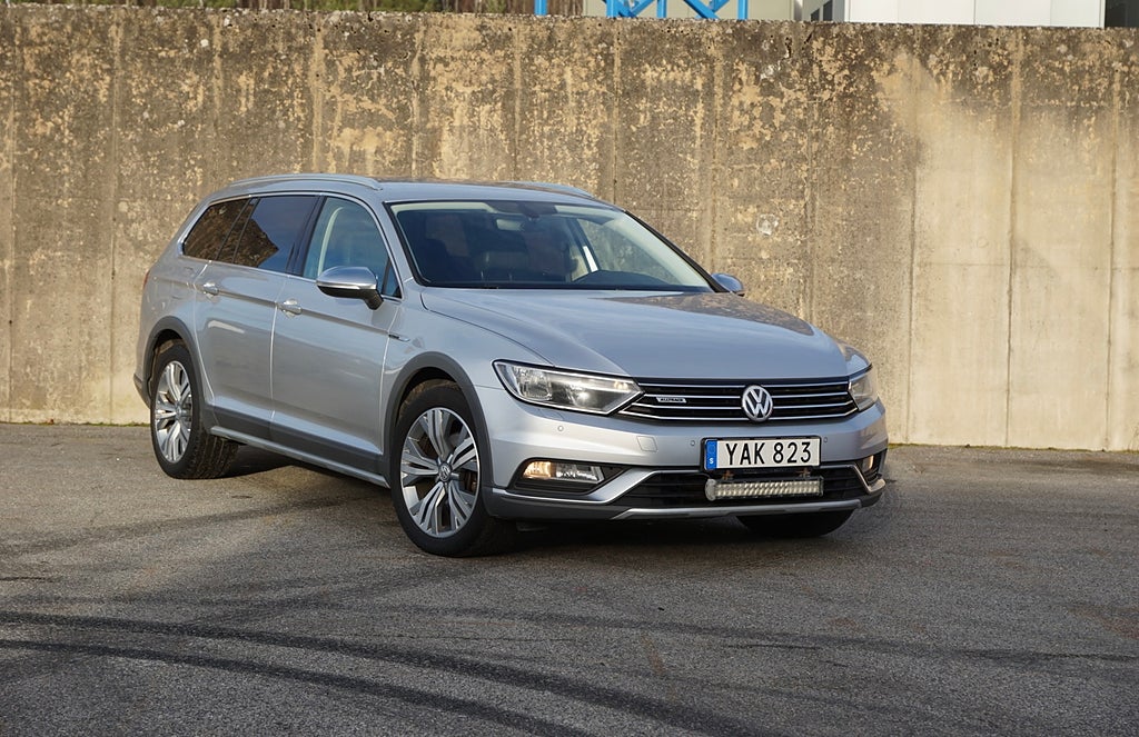 Volkswagen Passat Alltrack 2.0 TDI 4M|Värmare|Drag|Kamera|