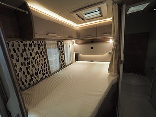 Husbil-halvintegrerad Knaus Ti 550 MF Vansation | 20 av 25