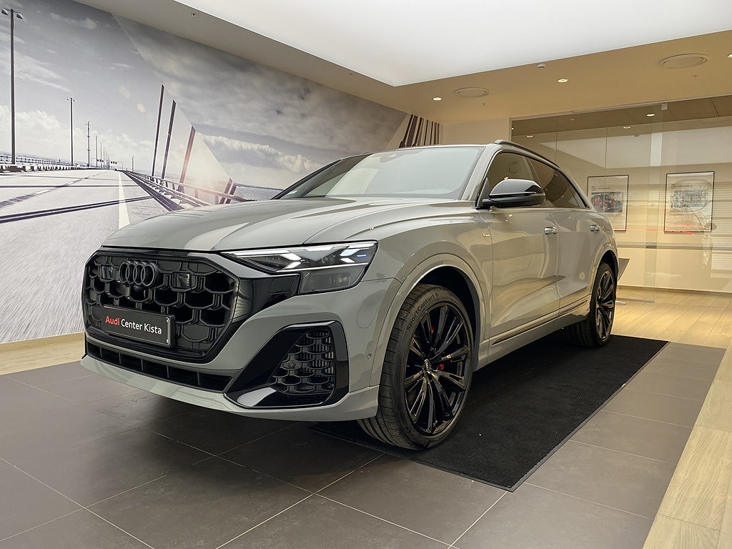 Audi Q8 60 TFSI E 490 HK quattro