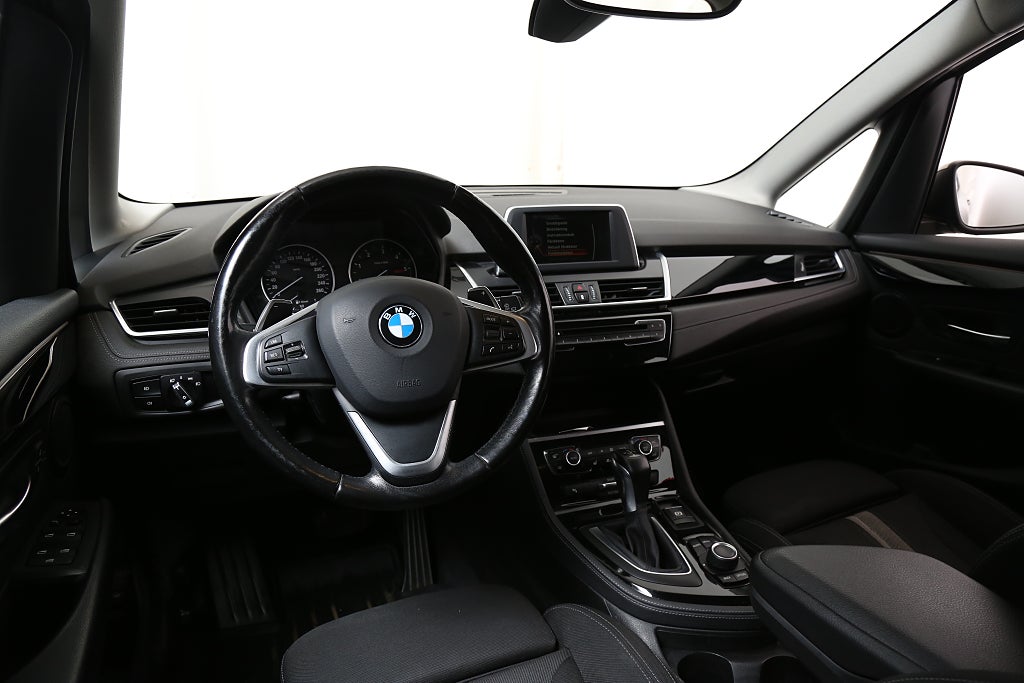 BMW 218 d Gran Tourer Sport line Aut Kamera Drag 7-Sits