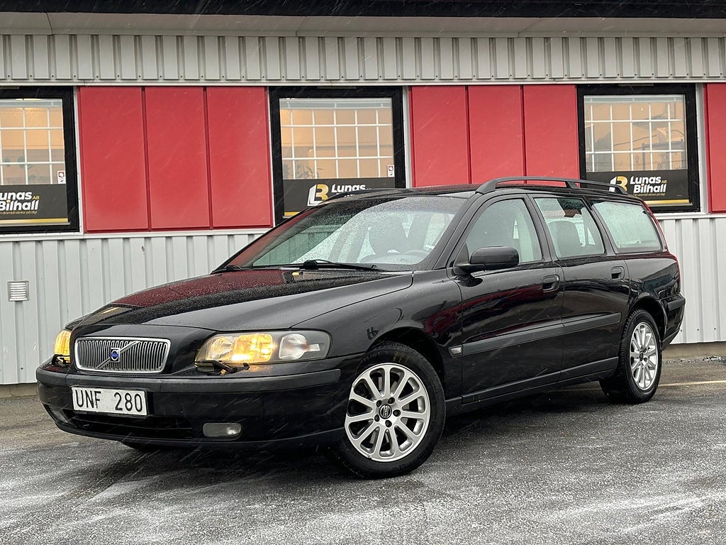 Volvo V70 2.5T Business Euro 4/Kamrem är bytt/Välskött/Dragkrok