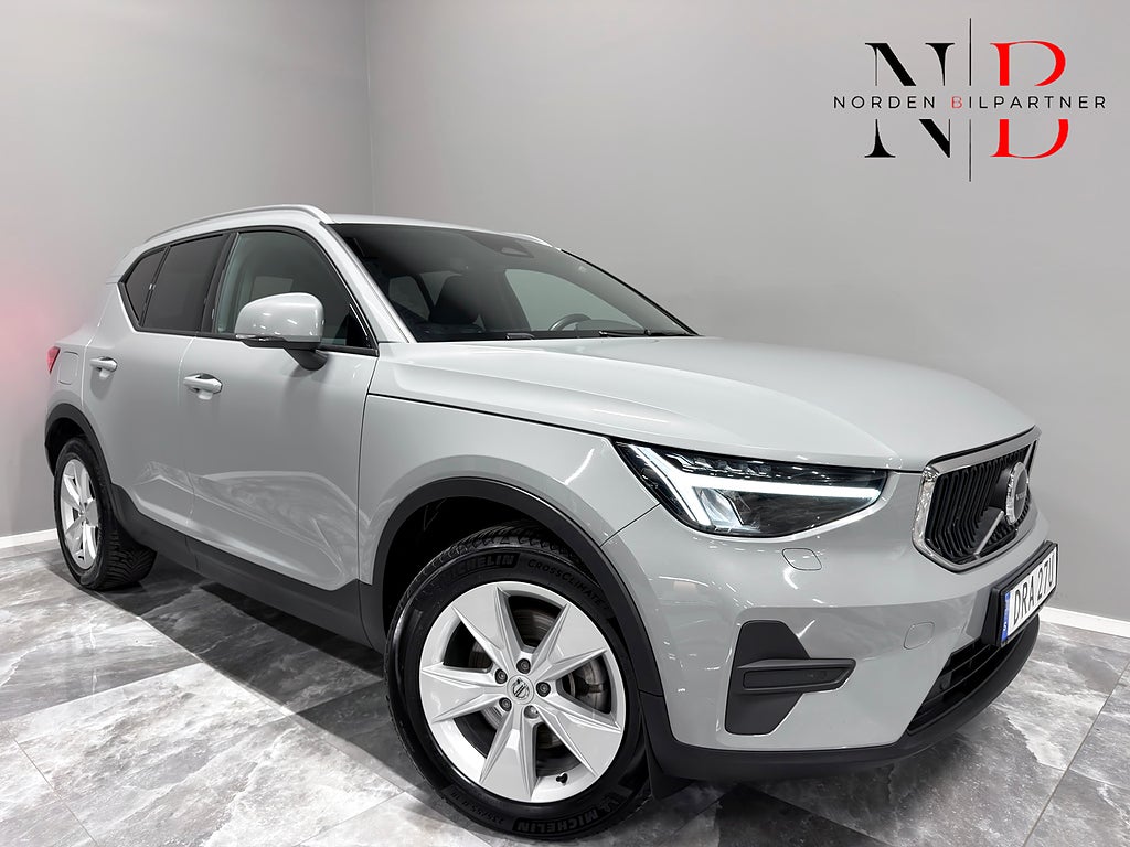 Volvo XC40 B3 Core/Auto/GPS/Kamera/Värmare/Drag/1Ägare/Carplay