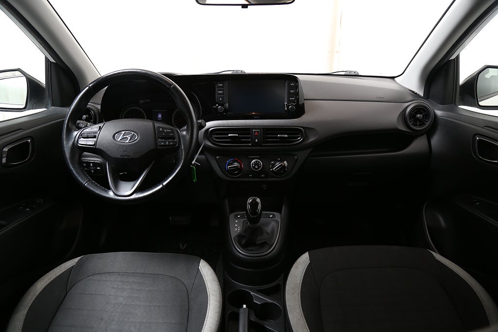 Hyundai i10 1,0 blue 67hk Essential Automat CarPlay 2021